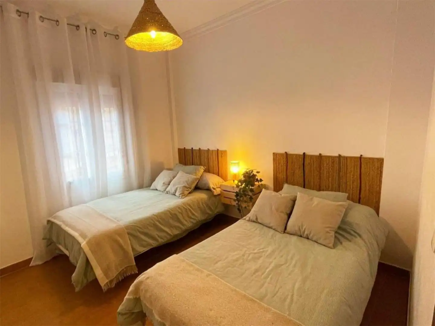 Casa o chalet en venta en Calle Ventosilla Alta, 17, Setenil de las Bodegas Habitación de Casa o chalet en venta en Setenil de las Bodegas con Terraza, Piscina y Balcón
