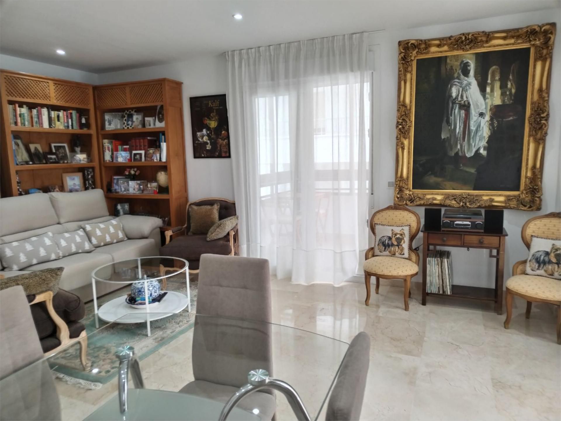 Sala d'estar de Pis en venda en Marbella amb Aire condicionat, Calefacció i Terrassa