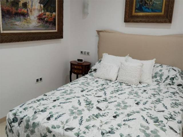 Piso en Venta en Calle Nuestra Señora de Gracia, 11 en Playa Bajadilla - Puertos