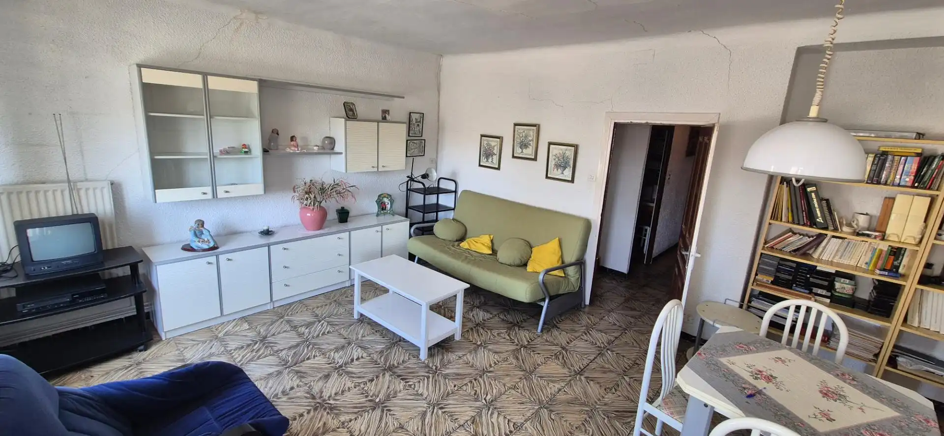 Sala d'estar de Casa o xalet en venda en Villanueva de Huerva amb Calefacció, Traster i Moblat