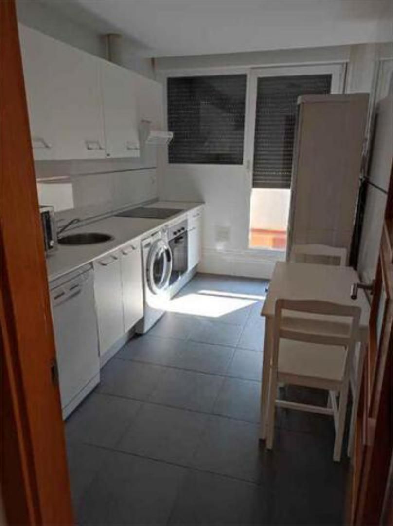 Cuina de Àtic de lloguer en Valladolid Capital amb Calefacció, Jardí privat i Terrassa