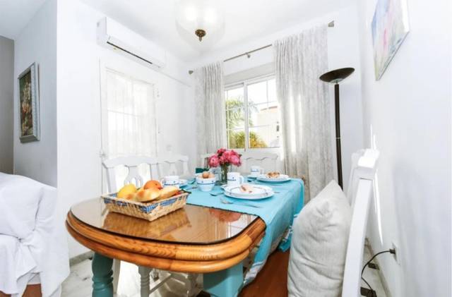 Piso en Alquiler en Calle Acera del Pilar, 10 en La Herradura centro