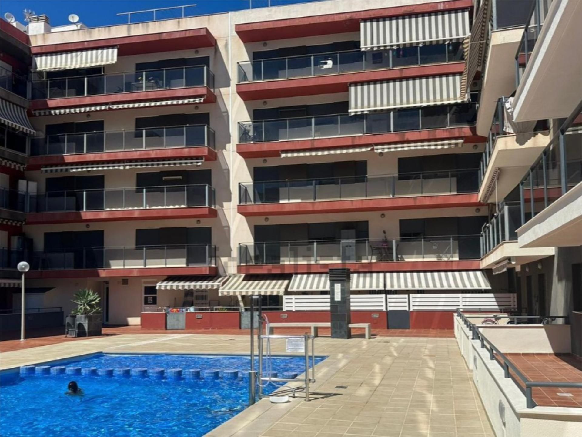 Piscina de Pis de lloguer en Benicarló amb Aire condicionat, Calefacció i Piscina