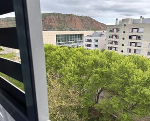 Vista exterior de Pis en venda en  Logroño amb Aire condicionat, Terrassa i Piscina