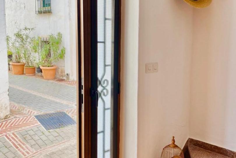 Casa adosada en venda a Calle Rio, 32, Istán, Málaga - imatge 1 Foto 1 de Casa adosada en venda a Calle Rio, 32, Istán, Málaga