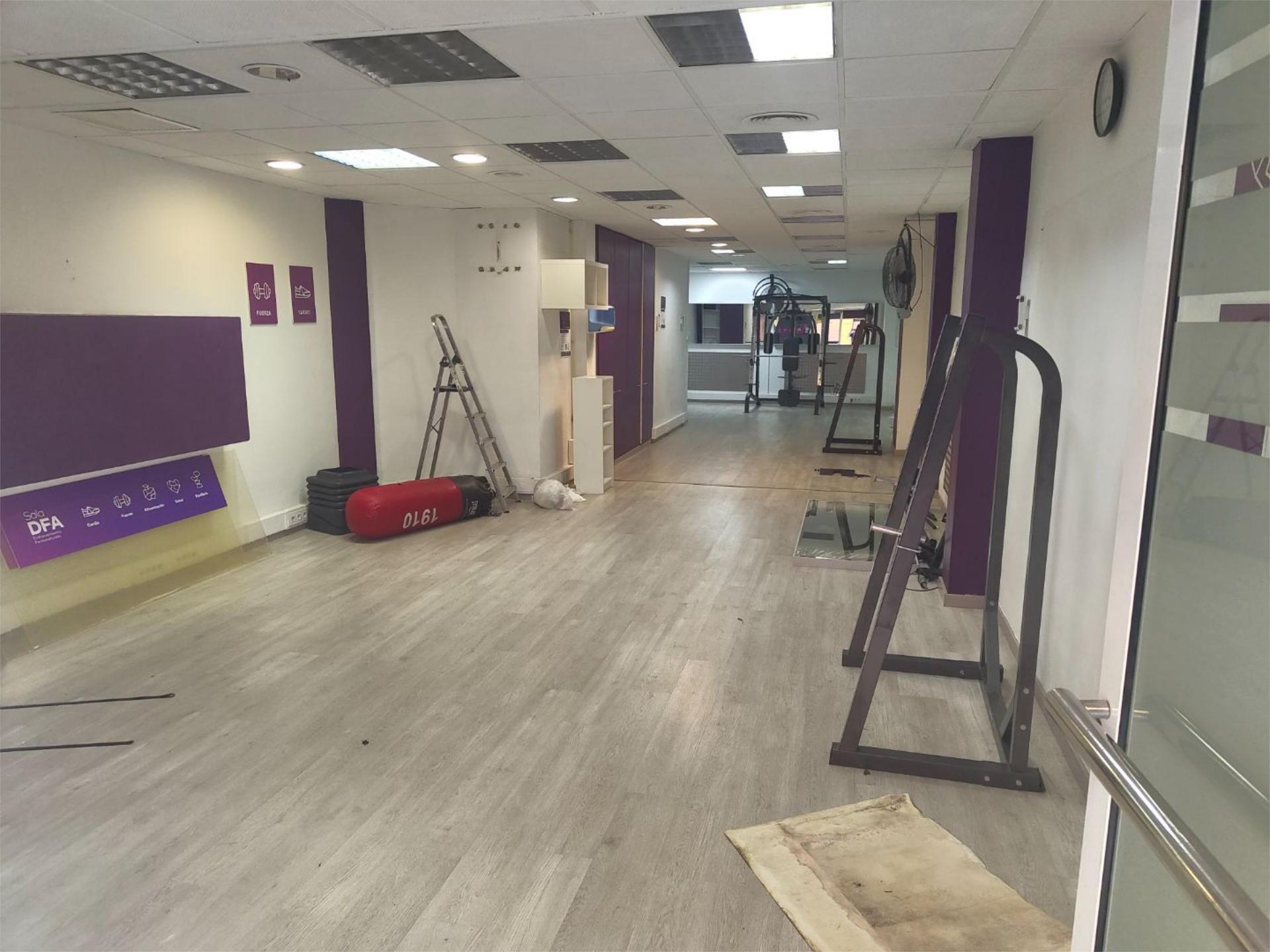 Premises for sale in  Barcelona Capital