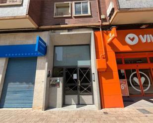 Vista exterior de Casa o xalet en venda en  Zaragoza Capital amb Calefacció, Terrassa i Traster