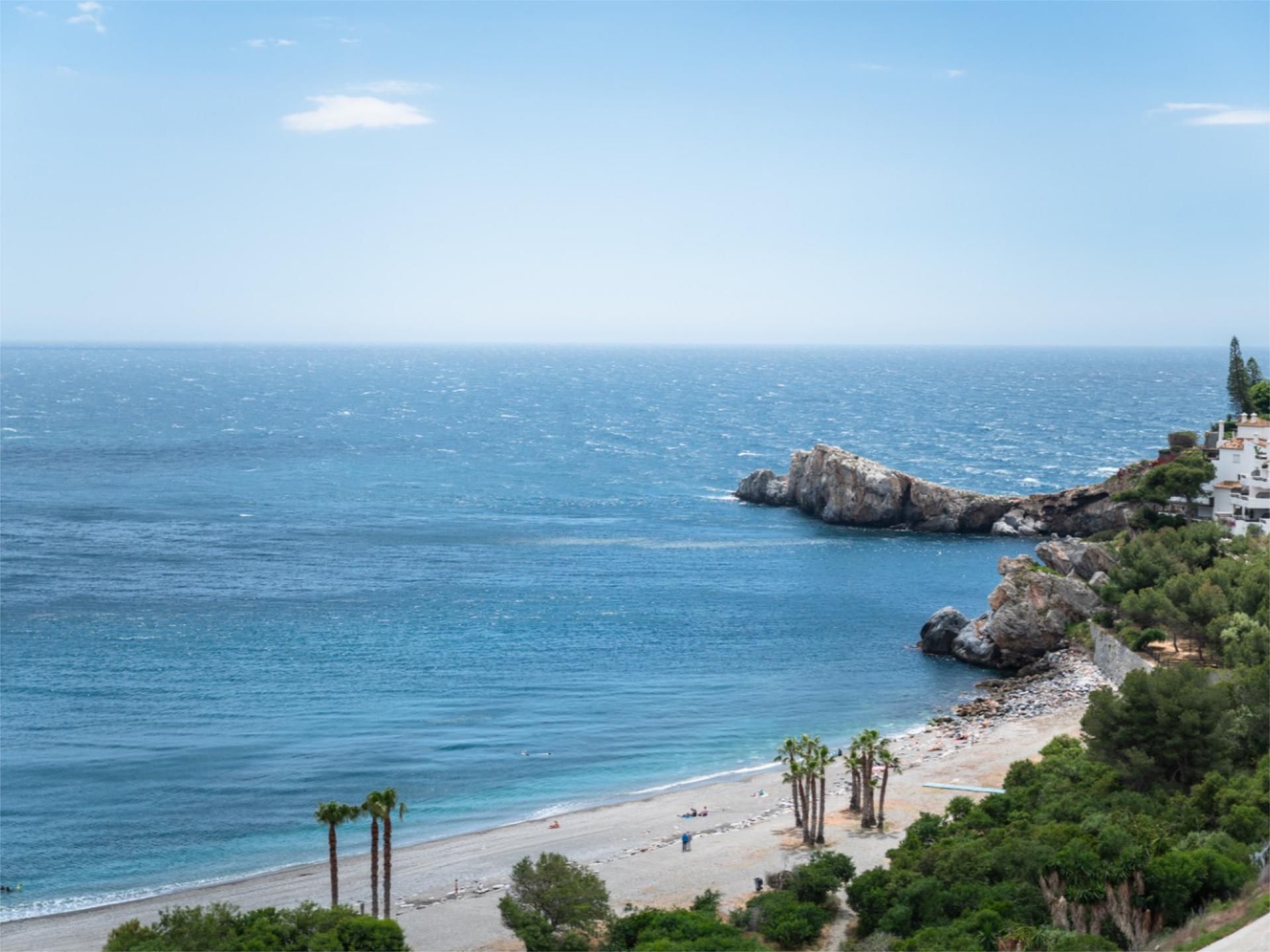 Bedroom of Flat for sale in Almuñécar  with Air Conditioner, Terrace and Swimming Pool