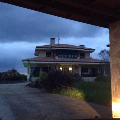 Casa-chalet en Venta en Barrio Pozullobu, 8 en Colunga