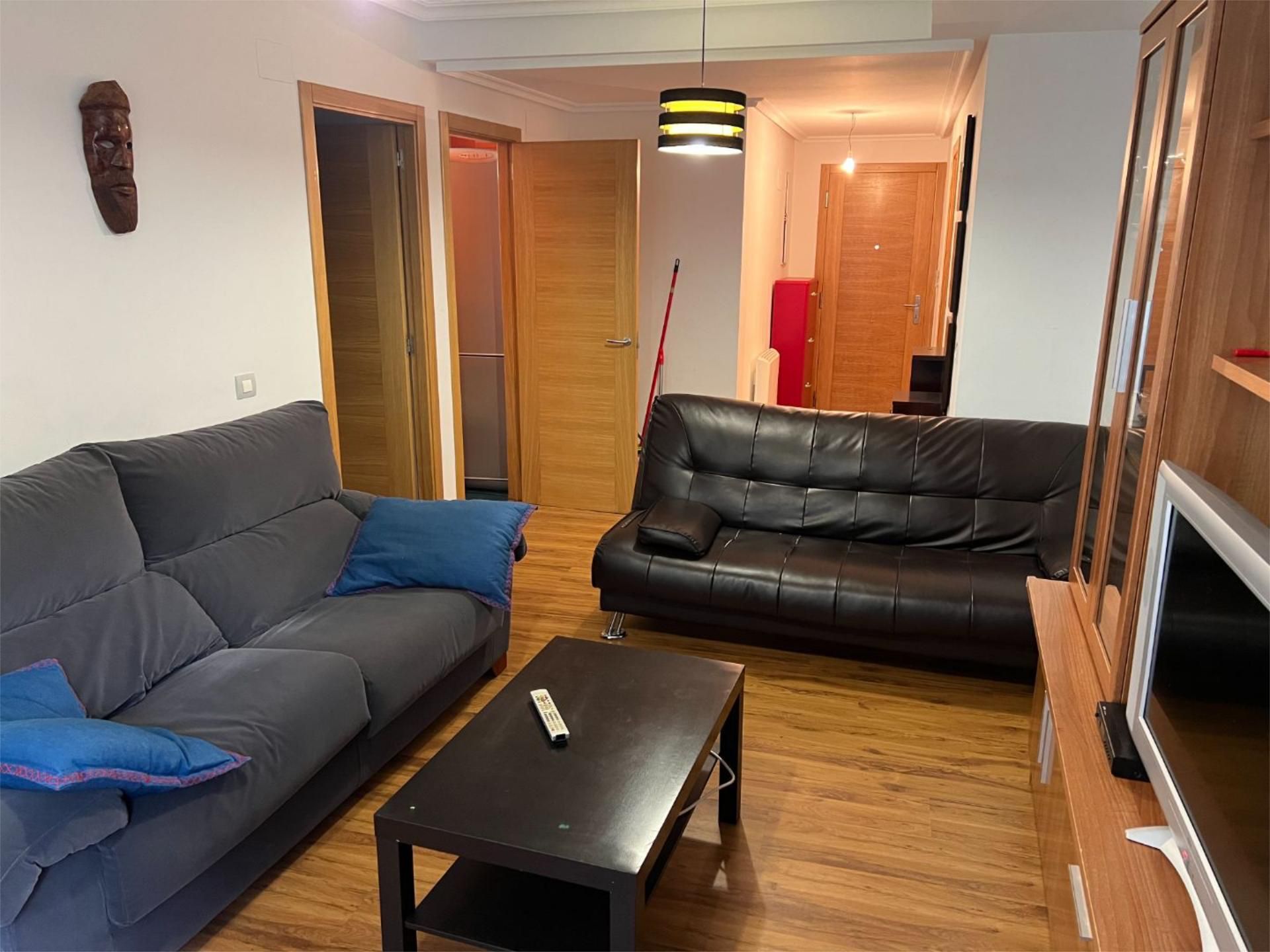 Sala d'estar de Pis de lloguer en Aller amb Moblat i Videoporter
