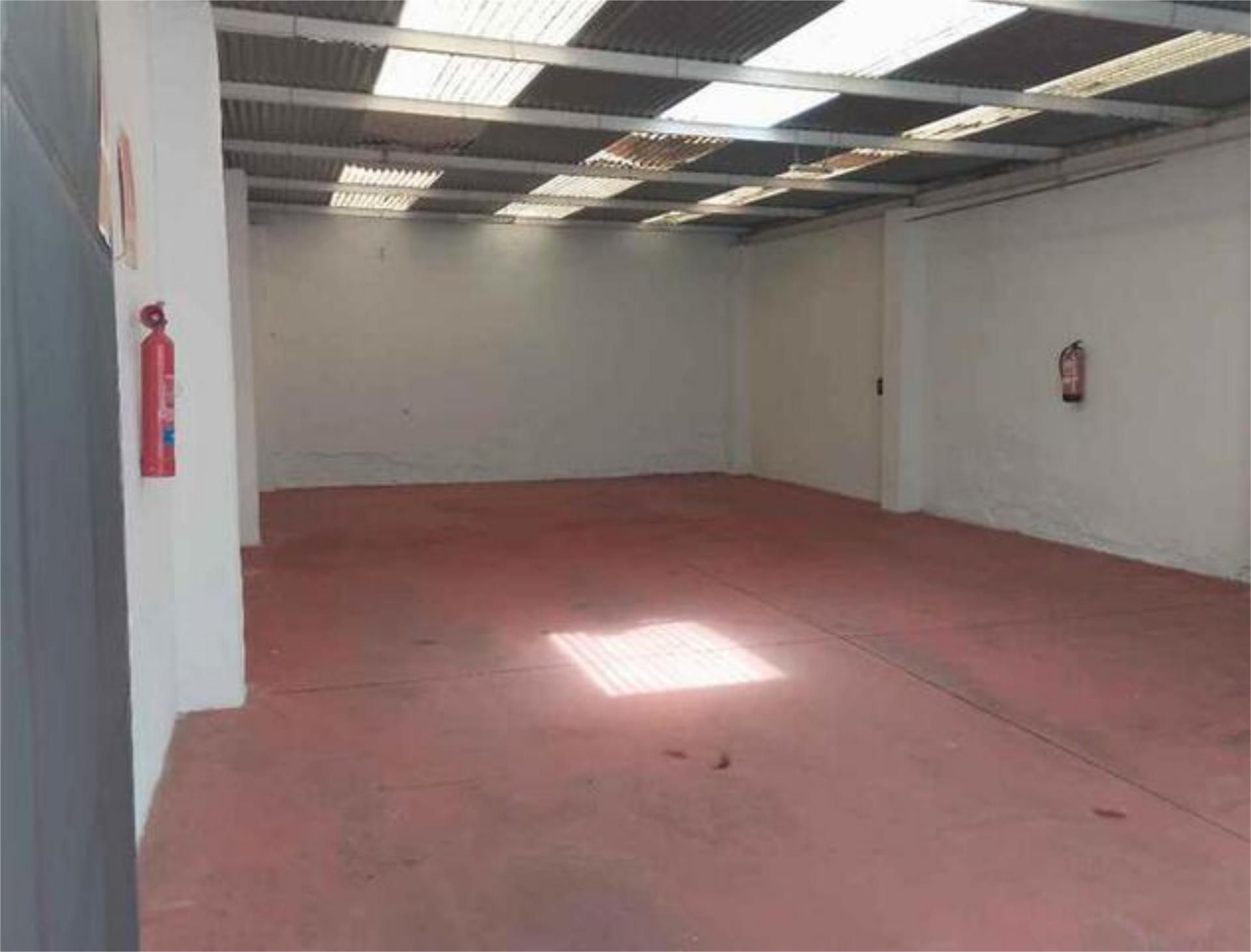 Box room to rent in Utrera
