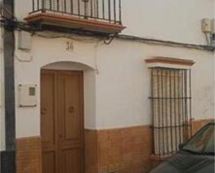 Vista exterior de Casa o xalet en venda en Escacena del Campo amb Jardí privat i Traster