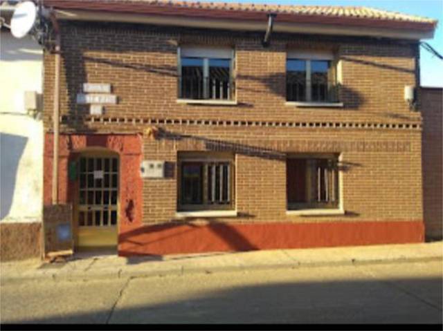 Piso en Venta en Calle Mayor, 21 en Cervatos de la Cueza