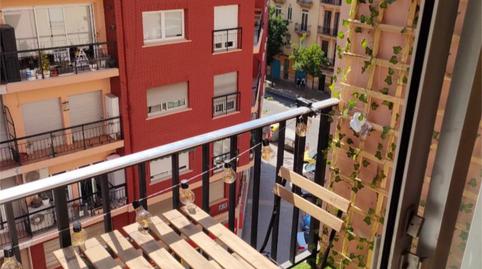Photo 4 of Flat to share in Carrer del Cap Jubi, 3, Russafa, Valencia