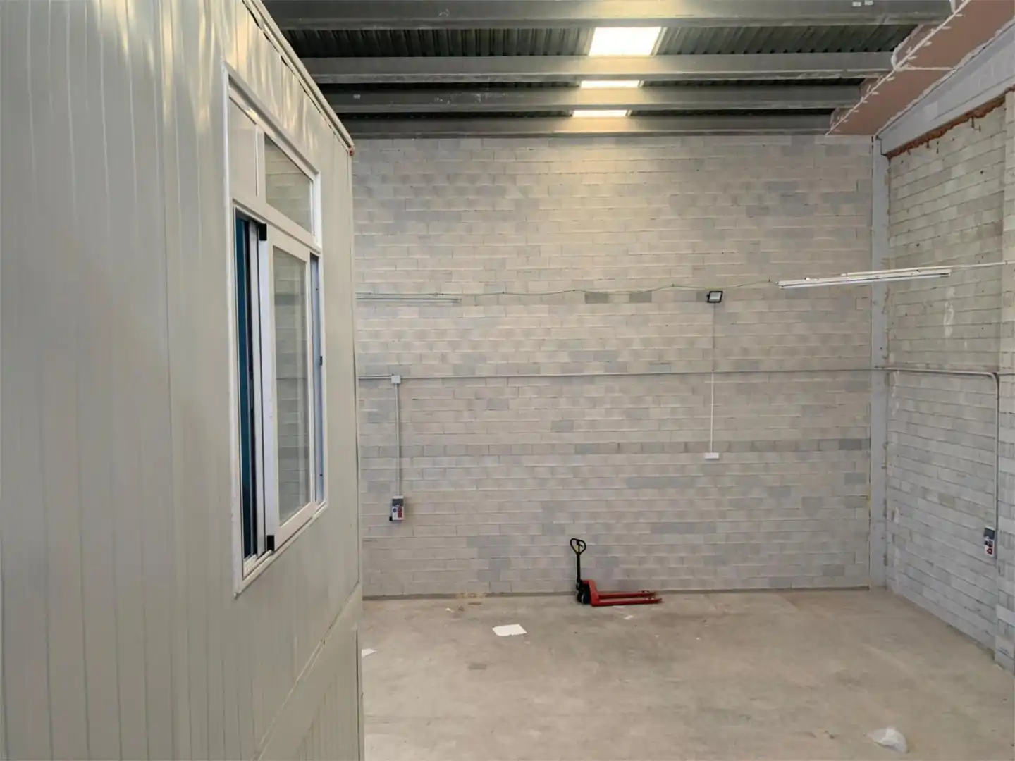 Nave industrial de alquiler en Finestrat