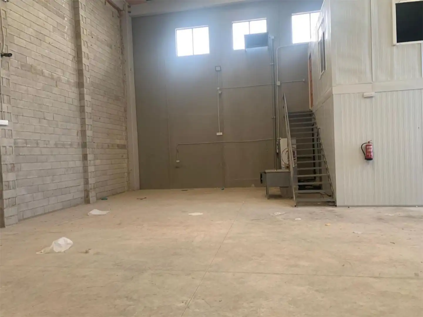 Nave industrial de alquiler en Finestrat