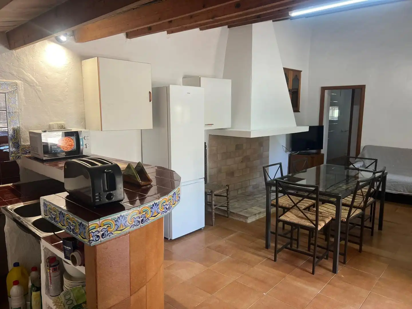 Finca rústica de alquiler en Ciutat d'Alcúdia Cocina de Finca rústica de alquiler en Alcúdia con Aire acondicionado, Jardín privado y Terraza