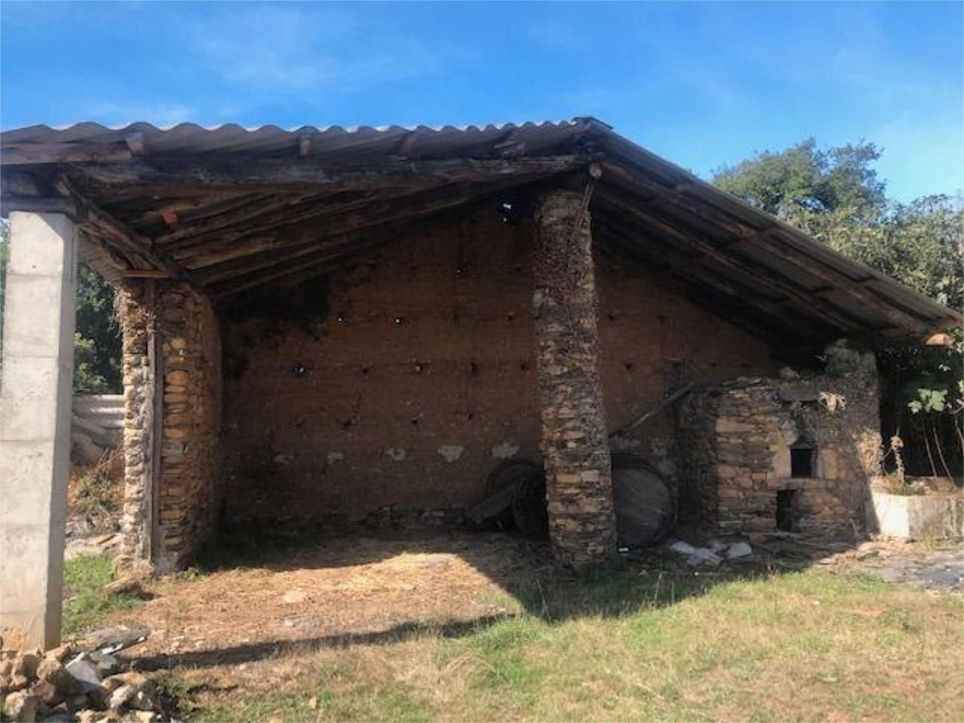 Vista exterior de Casa o xalet en venda en Bóveda