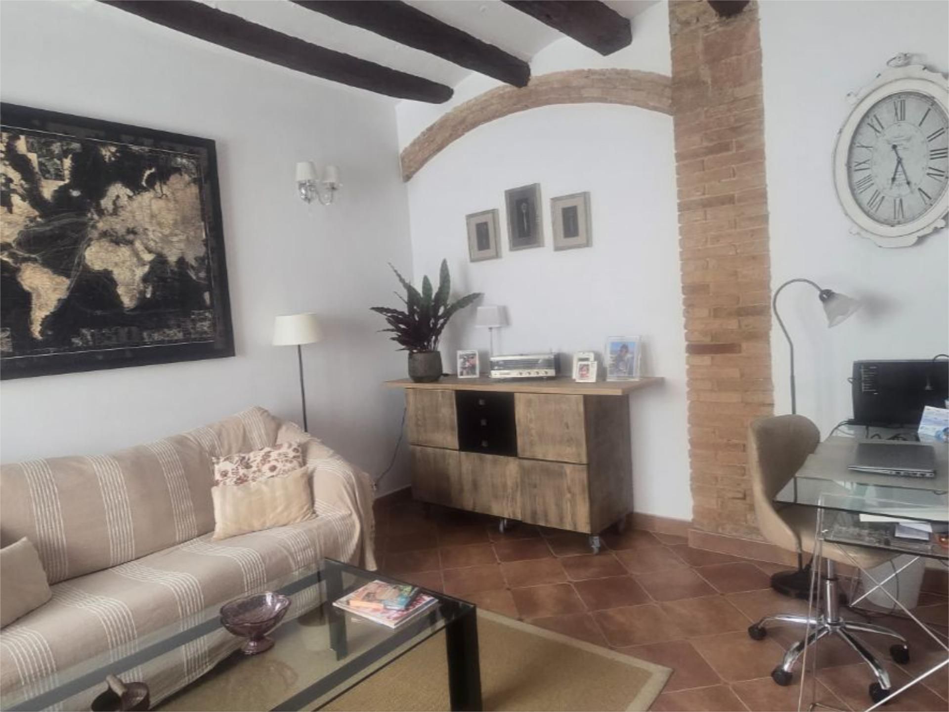 Sala d'estar de Casa adosada en venda en Subirats amb Aire condicionat, Calefacció i Jardí privat