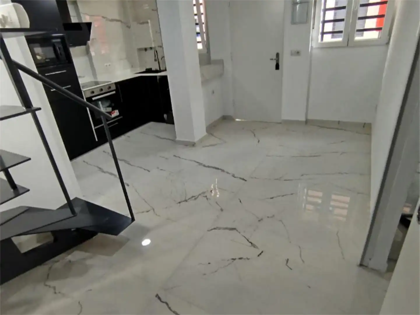 Casa adosada en venda a Calle Ramírez de Figueroa, 3, Los Castillejos - La Trinidad Cuina de Casa adosada en venda en Málaga amb Aire condicionat, Calefacció i Parquet