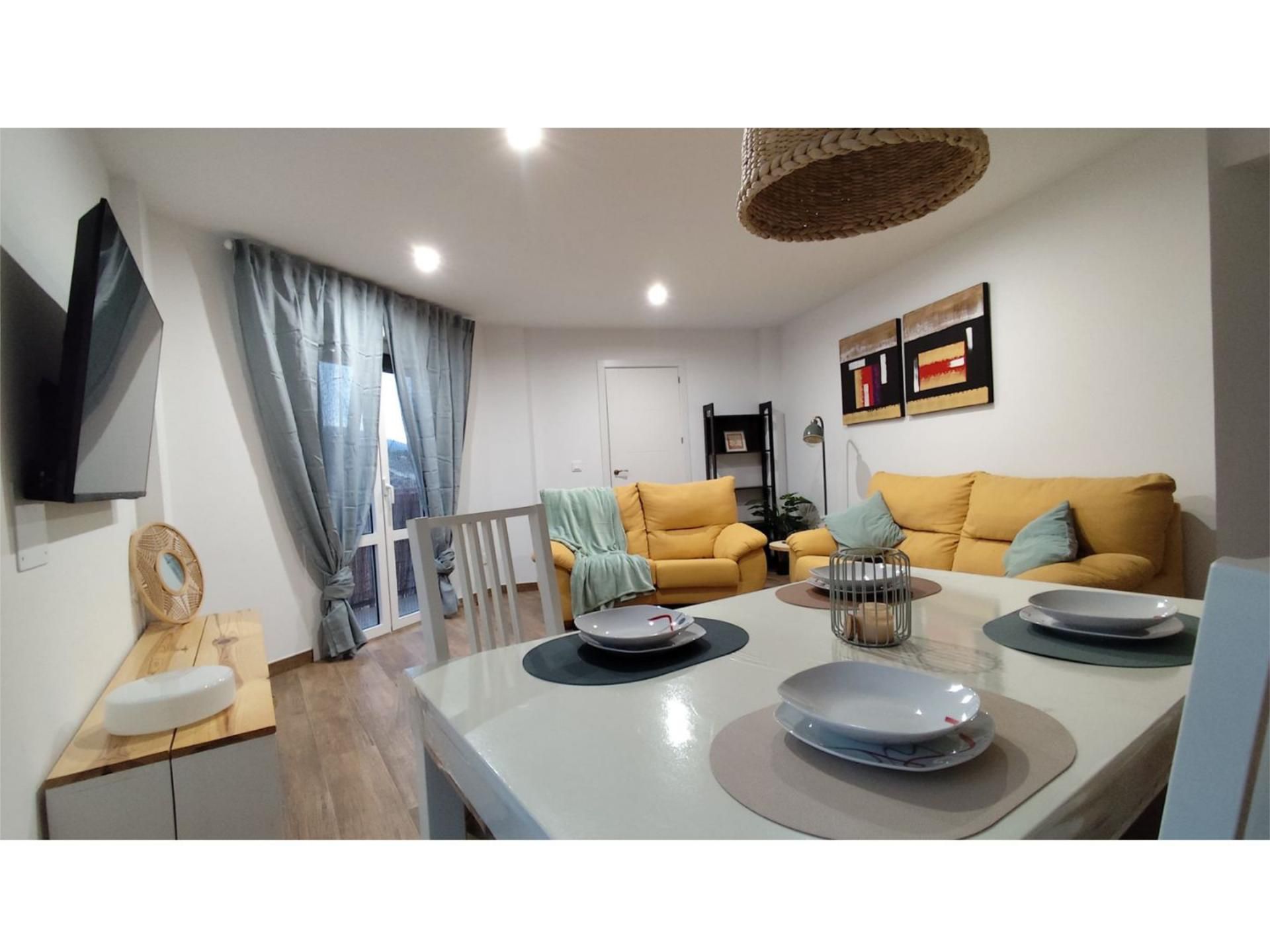 Living room of Flat to rent in Petrer  with Parquet flooring, Terrace and Furnished
