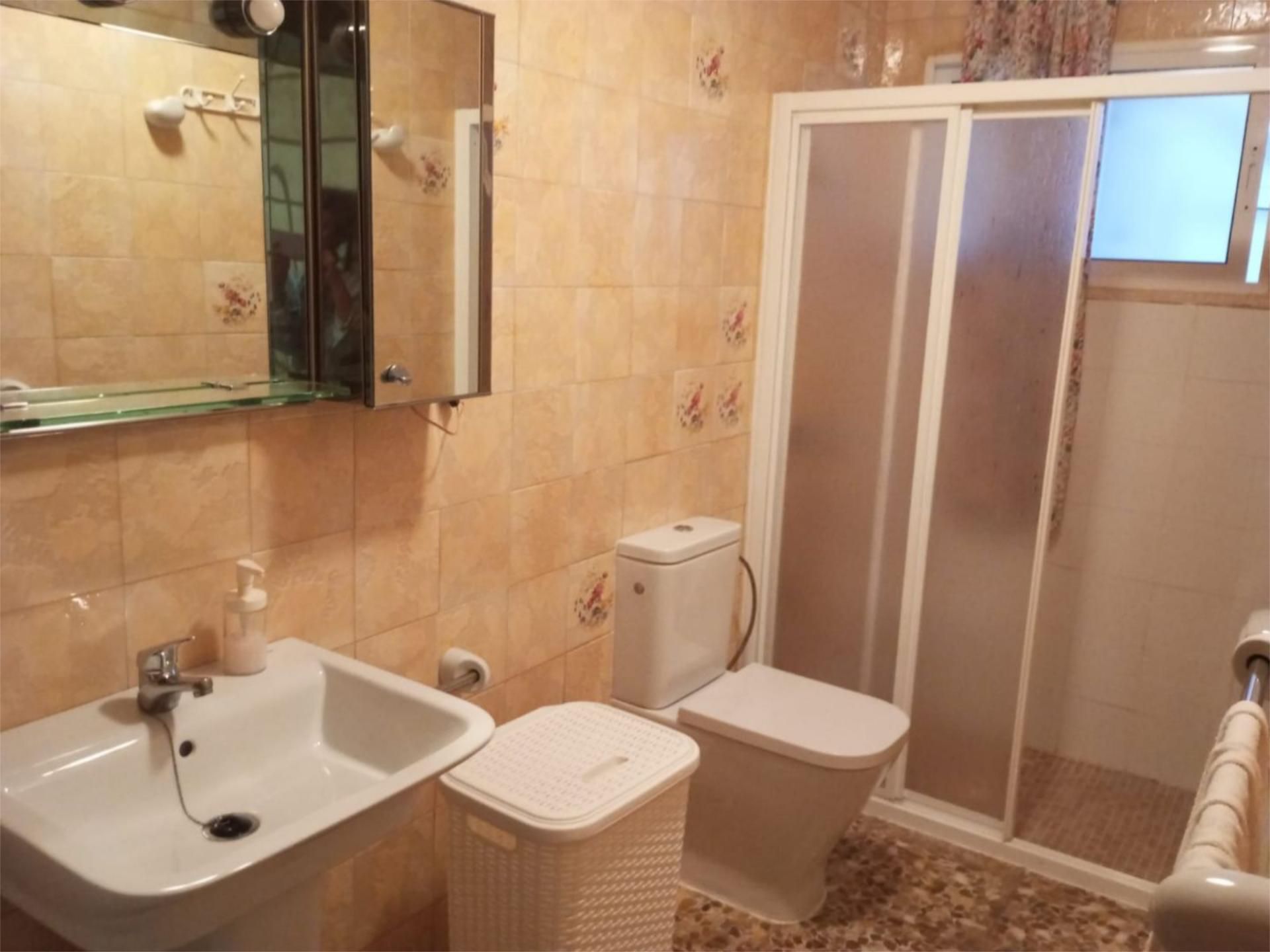 Bathroom of Single-family semi-detached for sale in El Campillo (Huelva)  with Terrace and Furnished