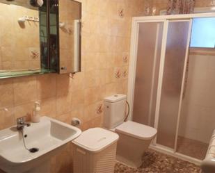Bathroom of Single-family semi-detached for sale in El Campillo (Huelva)  with Terrace