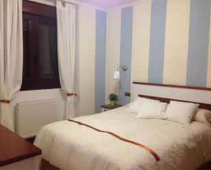 Bedroom of Attic to rent in Salamanca Capital  with Air Conditioner, Heating and Parquet flooring