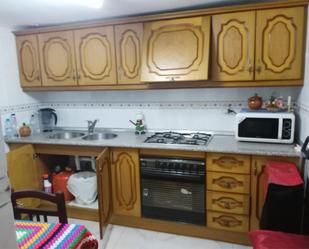 Kitchen of Single-family semi-detached to rent in Siles  with Furnished, Oven and Washing machine