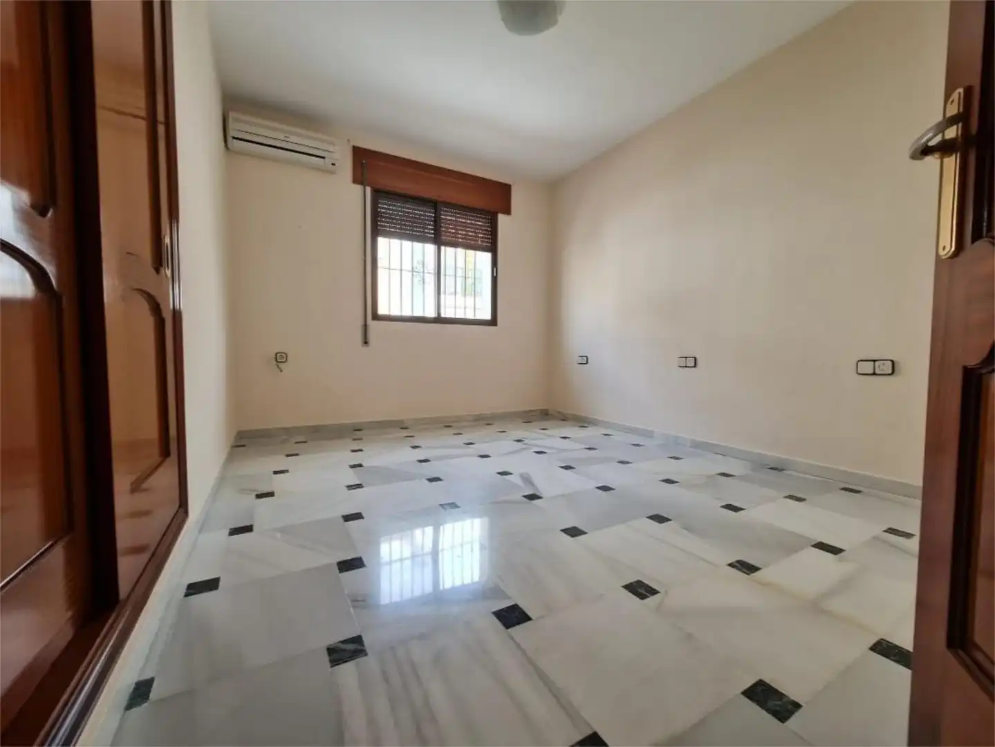 Bedroom of Flat for sale in Rota  with Air Conditioner, Heating and Private garden