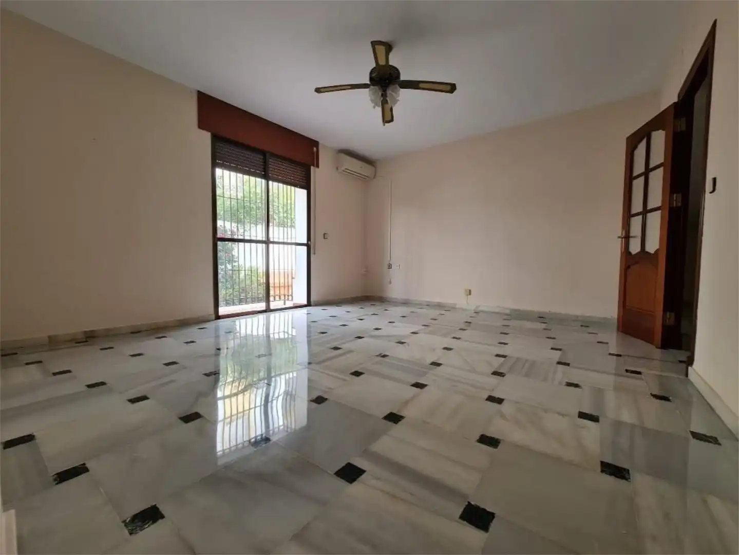 Living room of Flat for sale in Rota  with Air Conditioner, Heating and Private garden
