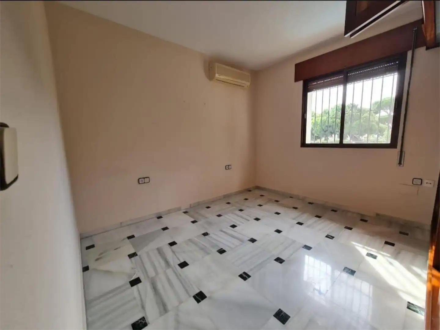 Bedroom of Flat for sale in Rota  with Air Conditioner, Heating and Private garden