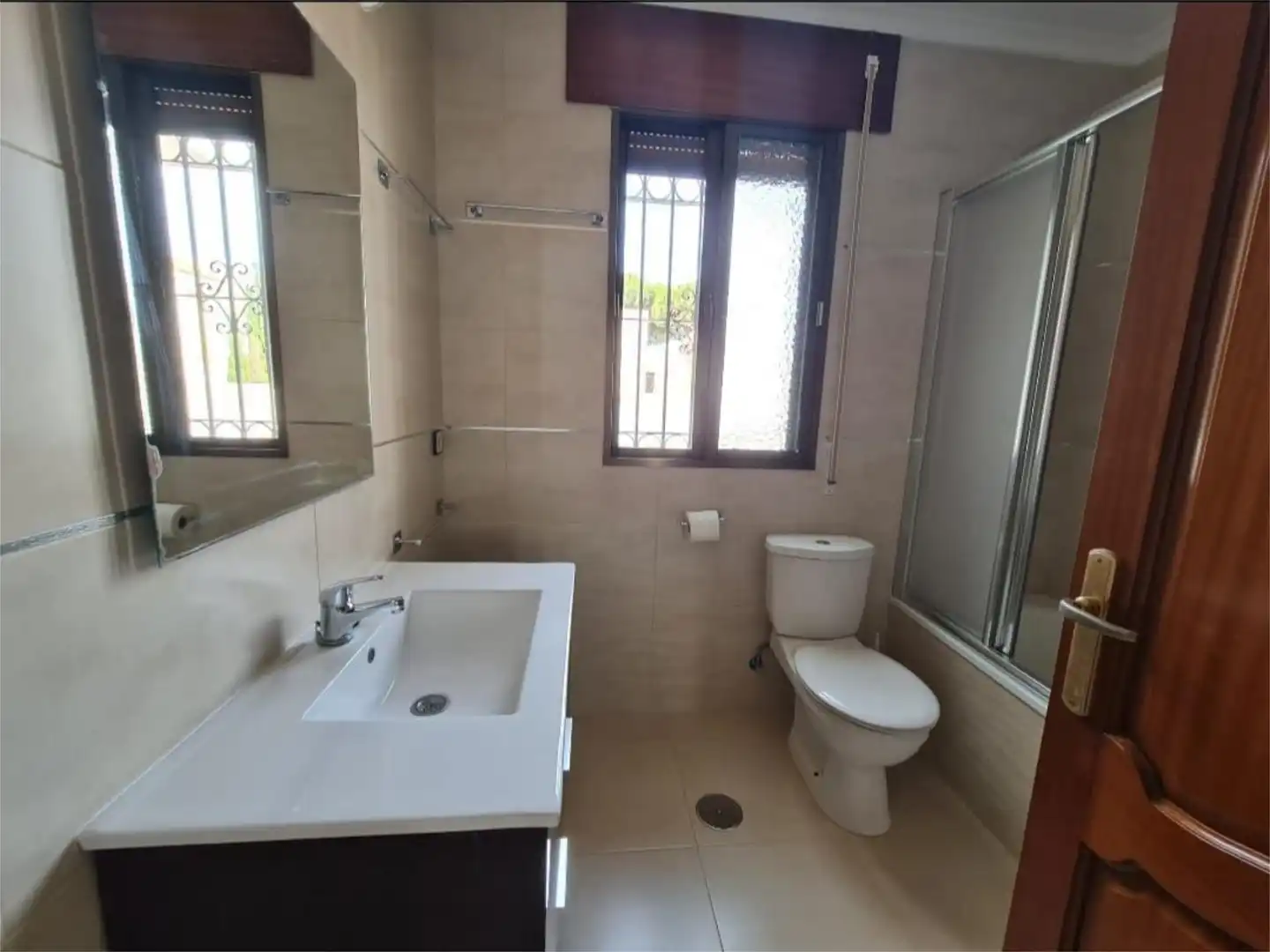 Bathroom of Flat for sale in Rota  with Air Conditioner, Heating and Private garden