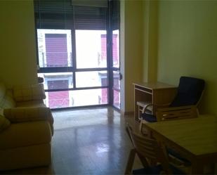Sala d'estar de Pis de lloguer en  Madrid Capital amb Calefacció, Parquet i Traster