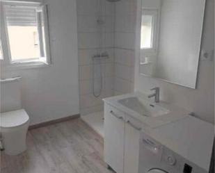 Bathroom of Flat for sale in  Madrid Capital  with Heating