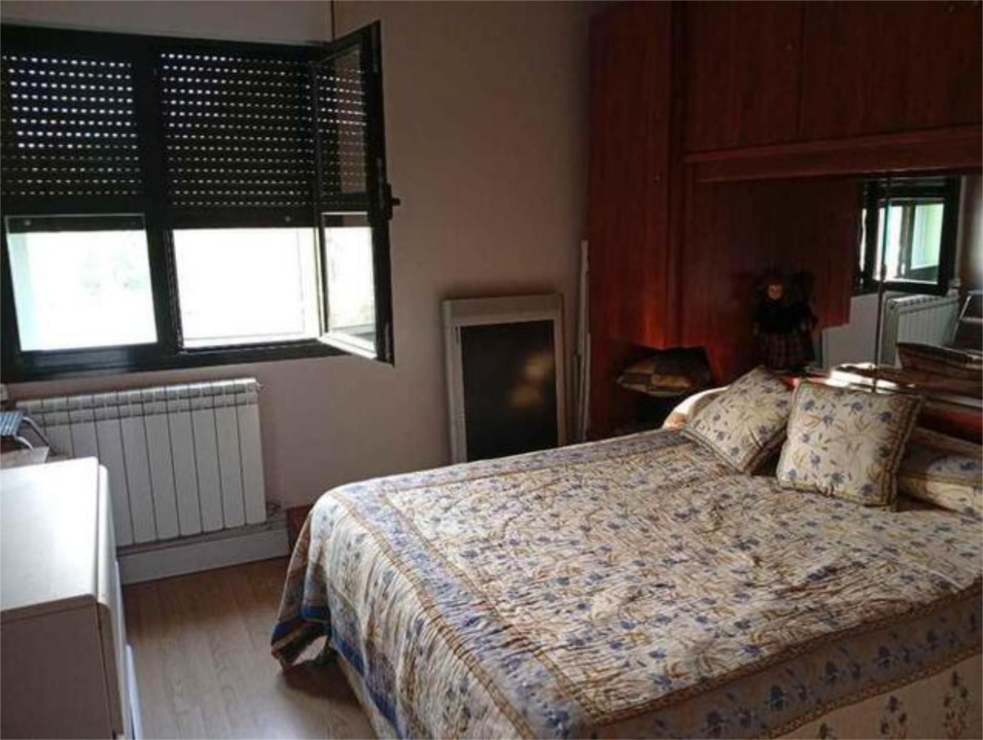 Bedroom of House or chalet for sale in Santa María Rivarredonda  with Heating, Storage room and Furnished