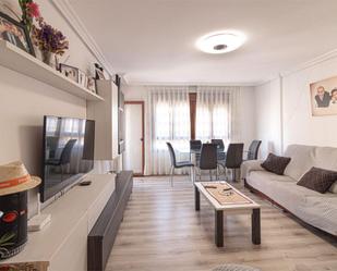 Sala d'estar de Pis en venda en Almoradí amb Aire condicionat i Terrassa