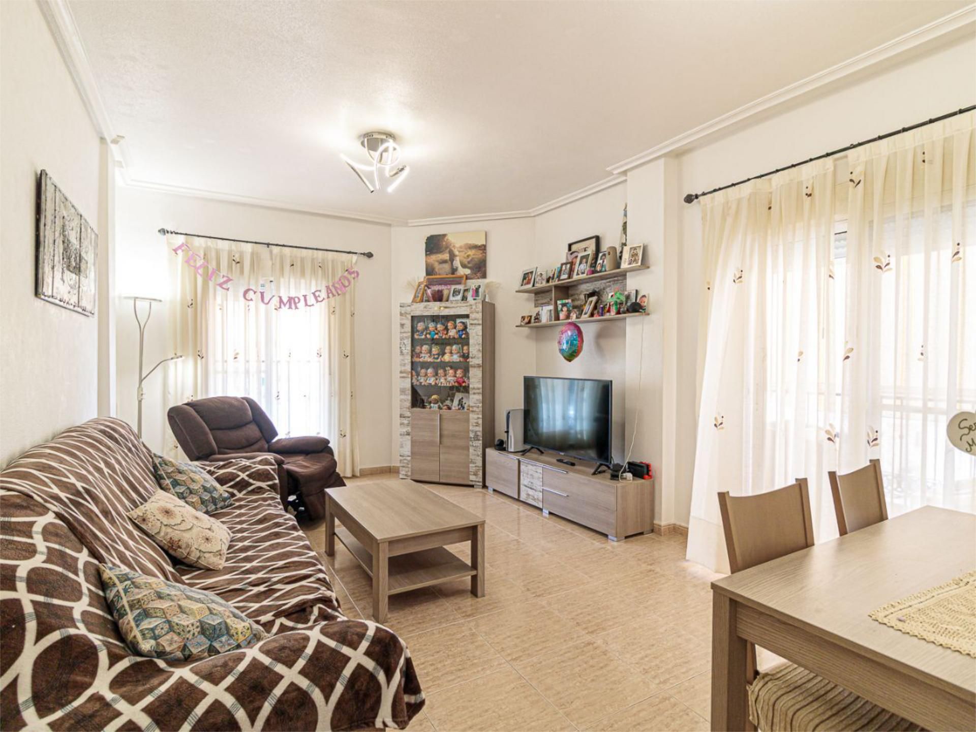 Sala de estar de Piso en venta en Almoradí con Aire acondicionado, Terraza y Trastero