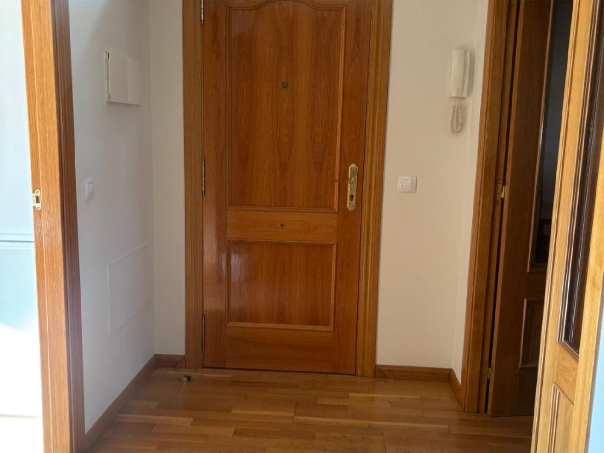 Flat to rent in Almazán  with Air Conditioner, Heating and Parquet flooring