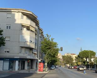 Vista exterior de Pis en venda en Jerez de la Frontera amb Aire condicionat, Calefacció i Moblat