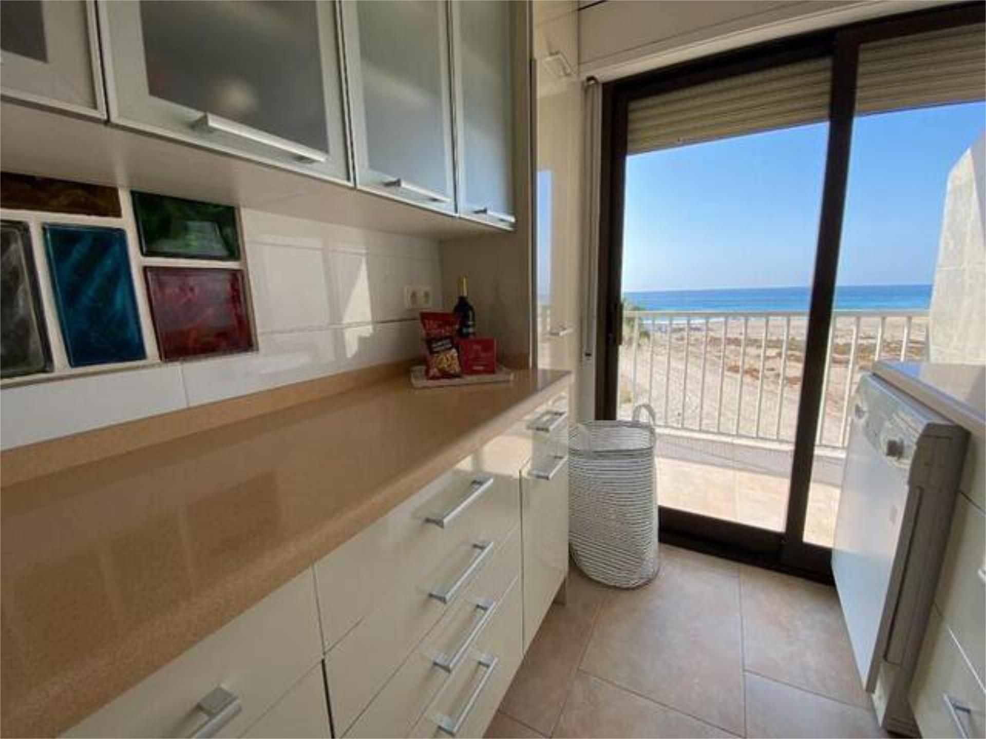 Flat to rent in Platja de la Paella