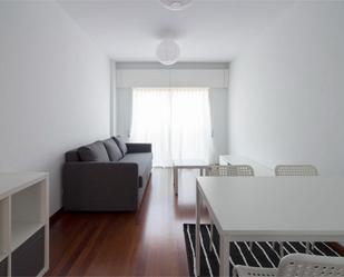 Living room of Flat to rent in Santiago de Compostela   with Heating, Parquet flooring and Furnished