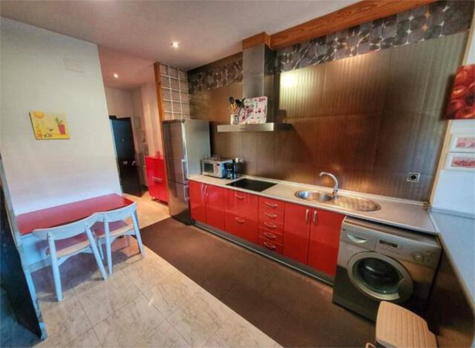 Kitchen of Apartment to rent in Herrera del Duque  with Heating, Terrace and Furnished