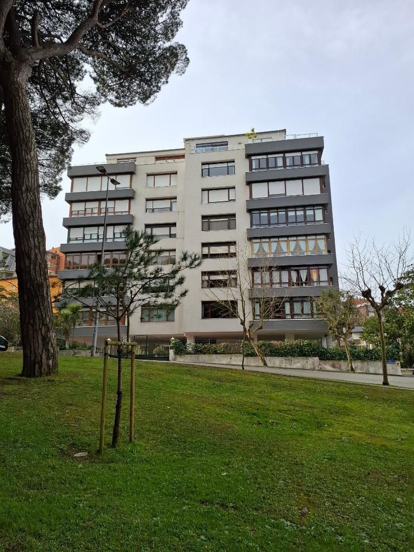 Vista exterior de Pis en venda en Santander
