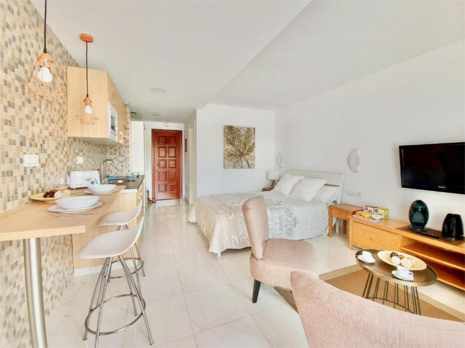 Flat to rent in Calle Aceviño, 2, Zona Botánico