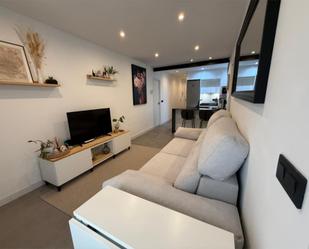 Sala d'estar de Pis de lloguer en  Madrid Capital amb Aire condicionat i Terrassa