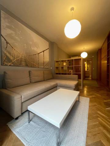 Piso en Alquiler en Calle de Blasco Ibáñez, 34 en Valdeacederas