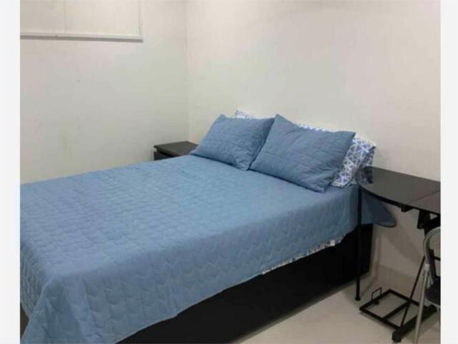 Bedroom of Flat to share in Vega de San Mateo