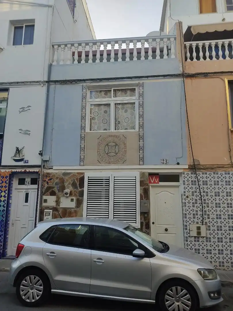 Detached homes for sale in Calle Manuel Pérez de la Barrera, 24, Arguineguín Exterior view of Detached homes for sale in Mogán with Terrace, Furnished and Oven