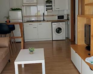 Cuina de Apartament de lloguer en Ciudad Real Capital amb Calefacció, Terrassa i Rentadora